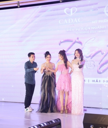 TỔ CHỨC SỰ KIỆN NGÀNH TÓC – TRẢI NGHIỆM PHONG CÁCH VÀ KỸ THUẬT LÀM ĐẸP ĐẲNG CẤP