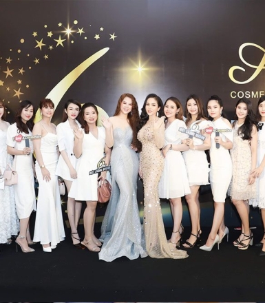 TRI ÂN HỆ THỐNG MỸ PHẨM A COSMETIC - 6 NĂM 1 CHẶNG ĐƯỜNG