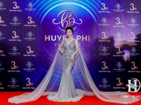 HUYỀN PHI | PLATINUM NIGHT – 3 NĂM MỘT CHẶNG ĐƯỜNG