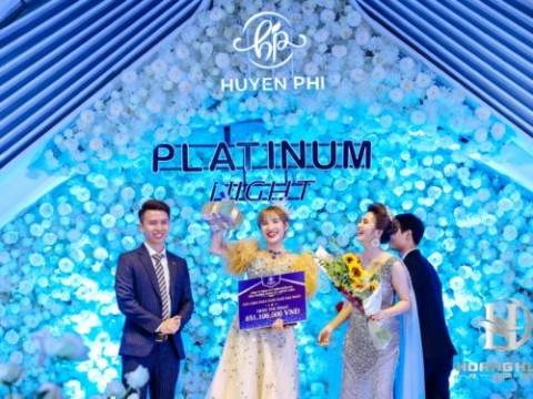 HUYỀN PHI | PLATINUM NIGHT – 3 NĂM MỘT CHẶNG ĐƯỜNG