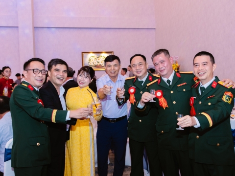 LỄ ĐÓN NHẬN HUÂN CHƯƠNG LAO ĐỘNG HẠNG NHÌ & SỰ KIỆN KỶ NIỆM 25 NĂM NGÀY TRUYỀN THỐNG CÔNG TY TÂY NAM 